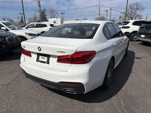 Alpine White 2020 BMW 540 i xDrive