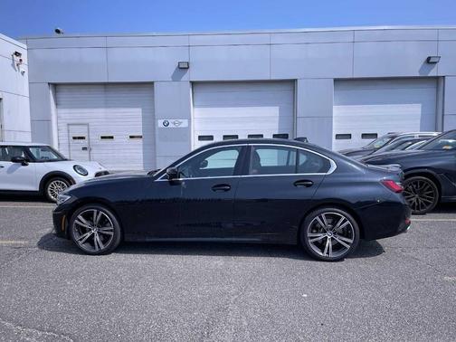 2022 BMW 330 i xDrive