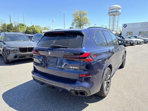 Tanzanite Blue II Metallic 2024 BMW X5 M60i