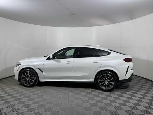 2023 BMW X6 xDrive40i