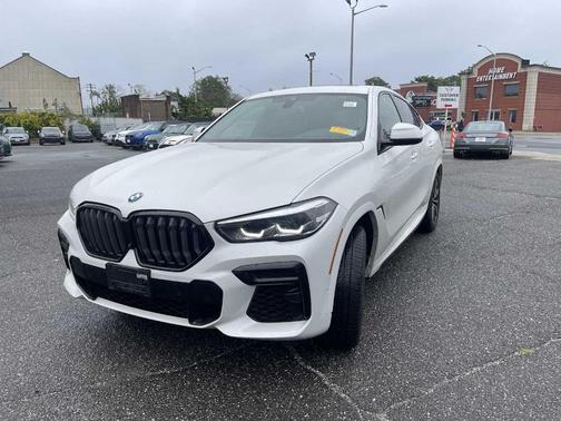 2023 BMW X6 xDrive40i
