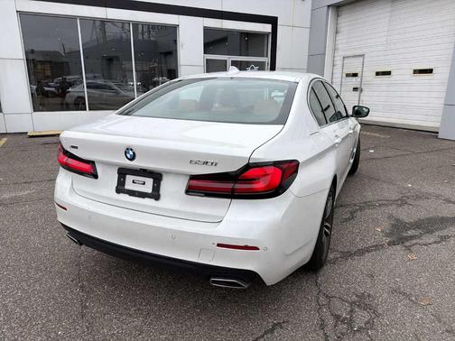 2023 BMW 530 i xDrive