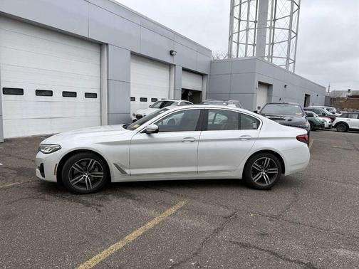 2023 BMW 530 i xDrive