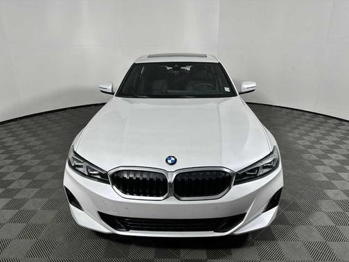2025 BMW 330 i xDrive