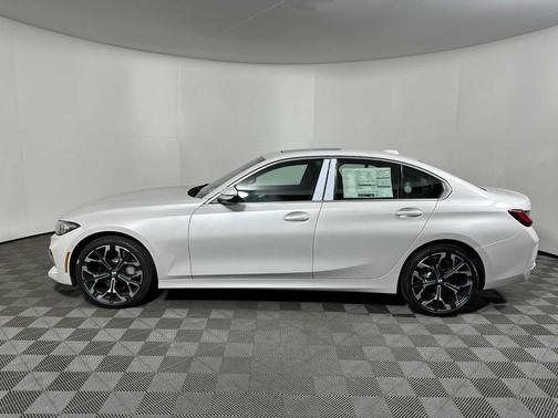 2025 BMW 330 i xDrive