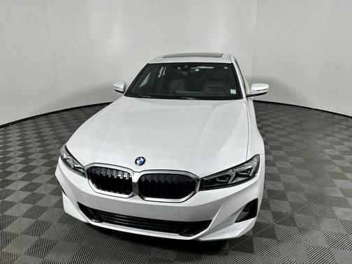 2025 BMW 330 i xDrive
