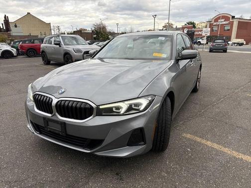 2023 BMW 330 i xDrive