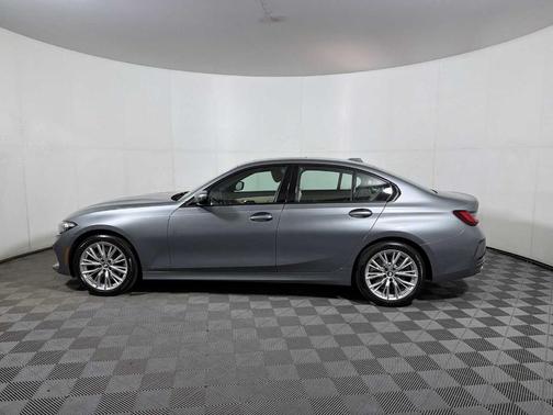 2023 BMW 330 i xDrive