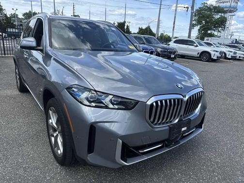 Gray Metallic 2024 BMW X5 xDrive40i