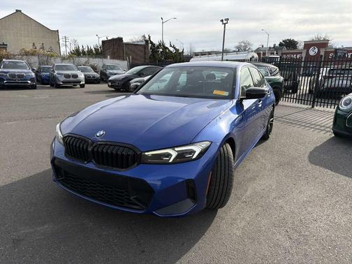 2023 BMW 330 i xDrive