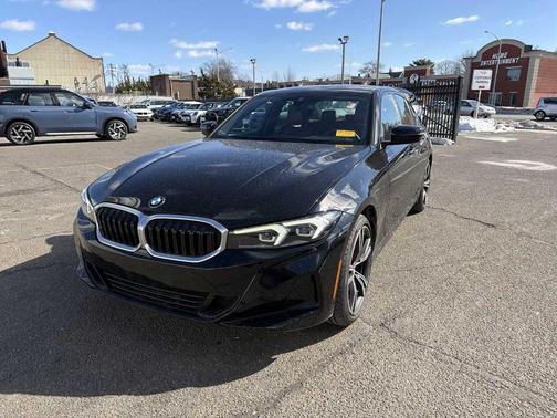 2023 BMW 330 i xDrive