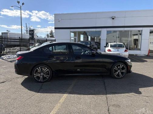 2023 BMW 330 i xDrive