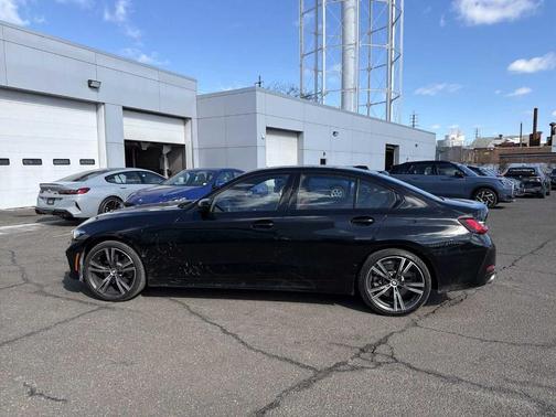 2023 BMW 330 i xDrive