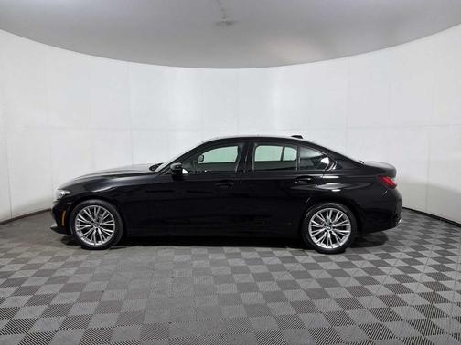 2023 BMW 330 i xDrive