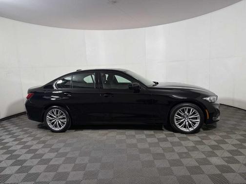 2023 BMW 330 i xDrive