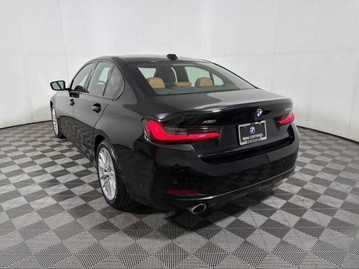 2023 BMW 330 i xDrive