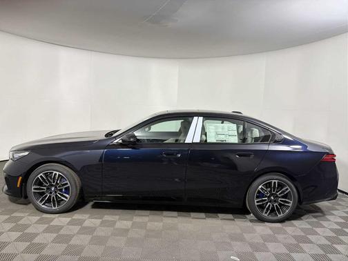 Carbon Black Metallic 2026 BMW 530 i xDrive