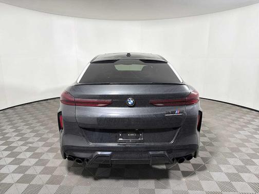 Black Sapphire Metallic 2026 BMW X6 M Competition
