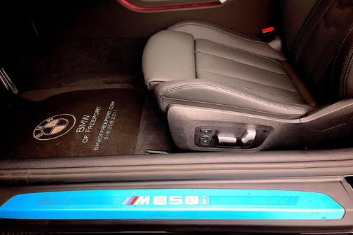 2025 BMW M850 i xDrive