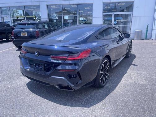 2025 BMW M850 i xDrive