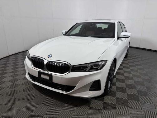 Alpine White 2025 BMW 330 i xDrive