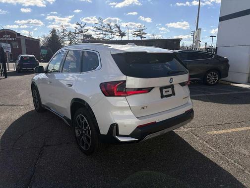 2023 BMW X1 xDrive28i