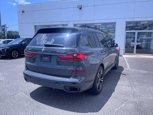 2022 BMW X7 xDrive40i