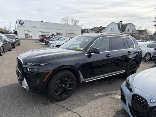 2024 BMW X7 xDrive40i