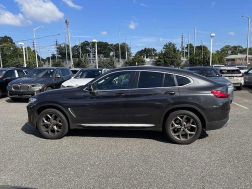 2023 BMW X4 xDrive30i