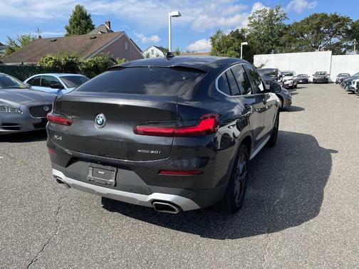 2023 BMW X4 xDrive30i