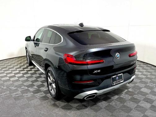 2023 BMW X4 xDrive30i