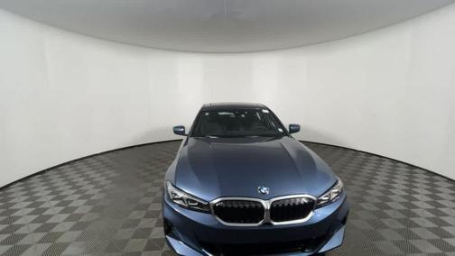 2025 BMW 330 i xDrive