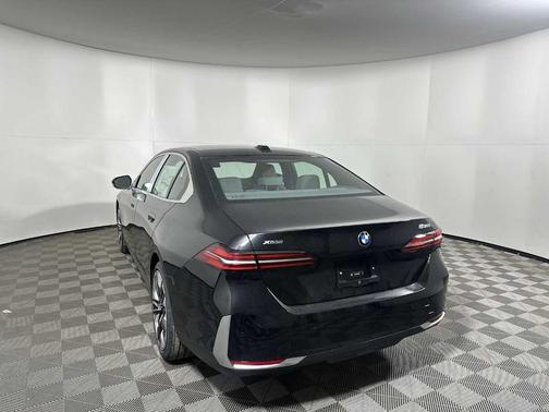 2026 BMW 530 i xDrive