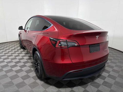 2024 Tesla Model Y Long Range