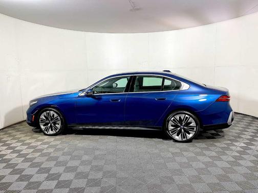2024 BMW 530 i xDrive