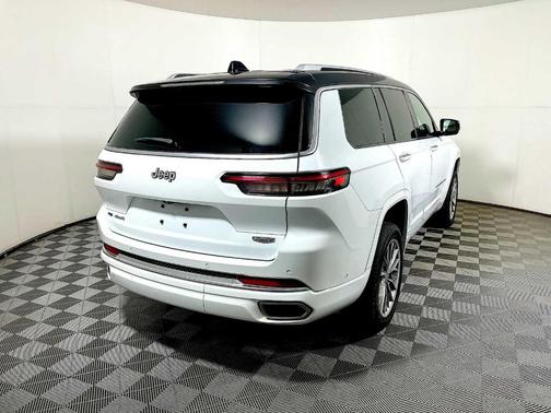2022 Jeep Grand Cherokee L Summit