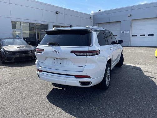 2022 Jeep Grand Cherokee L Summit