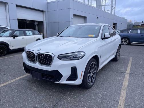 2022 BMW X4 xDrive30i