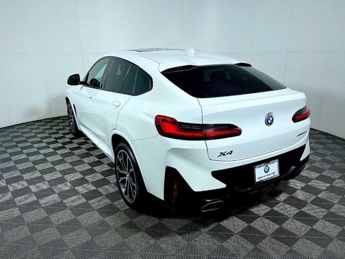 2022 BMW X4 xDrive30i