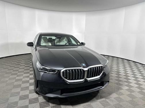 2026 BMW 530 i xDrive