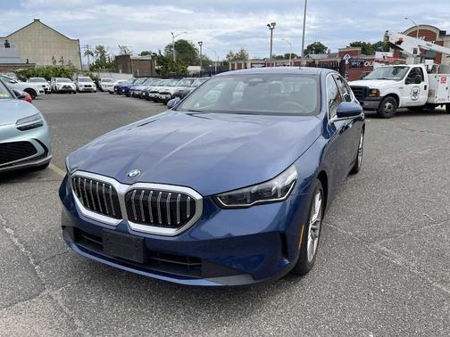2025 BMW 530 i xDrive