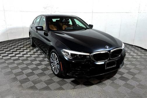 Photo 1 of 24 of 2019 BMW 530 i xDrive
