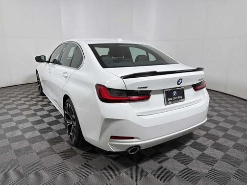 2025 BMW 330 i xDrive