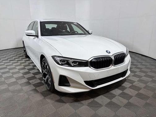 2025 BMW 330 i xDrive