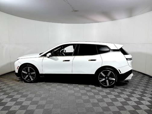 Alpine White 2023 BMW iX xDrive50