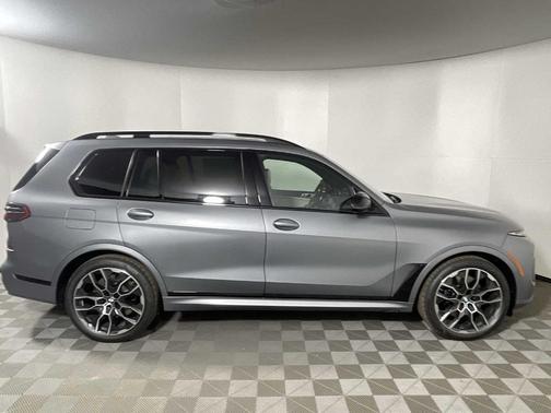2026 BMW X7 M60i