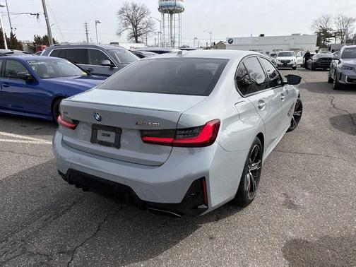 2023 BMW M340 i xDrive