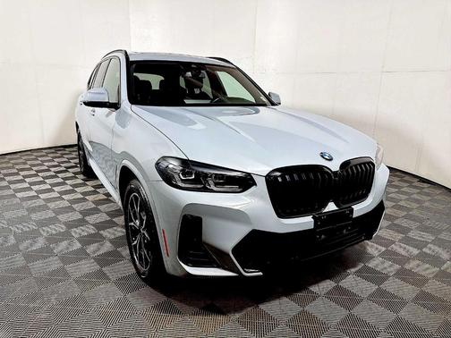 Gray Metallic 2024 BMW X3 xDrive30i
