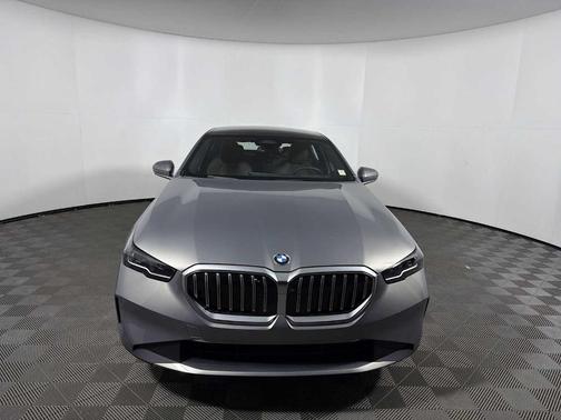 2026 BMW 530 i xDrive