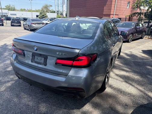Skyscraper Gray Metallic 2023 BMW 530 i xDrive